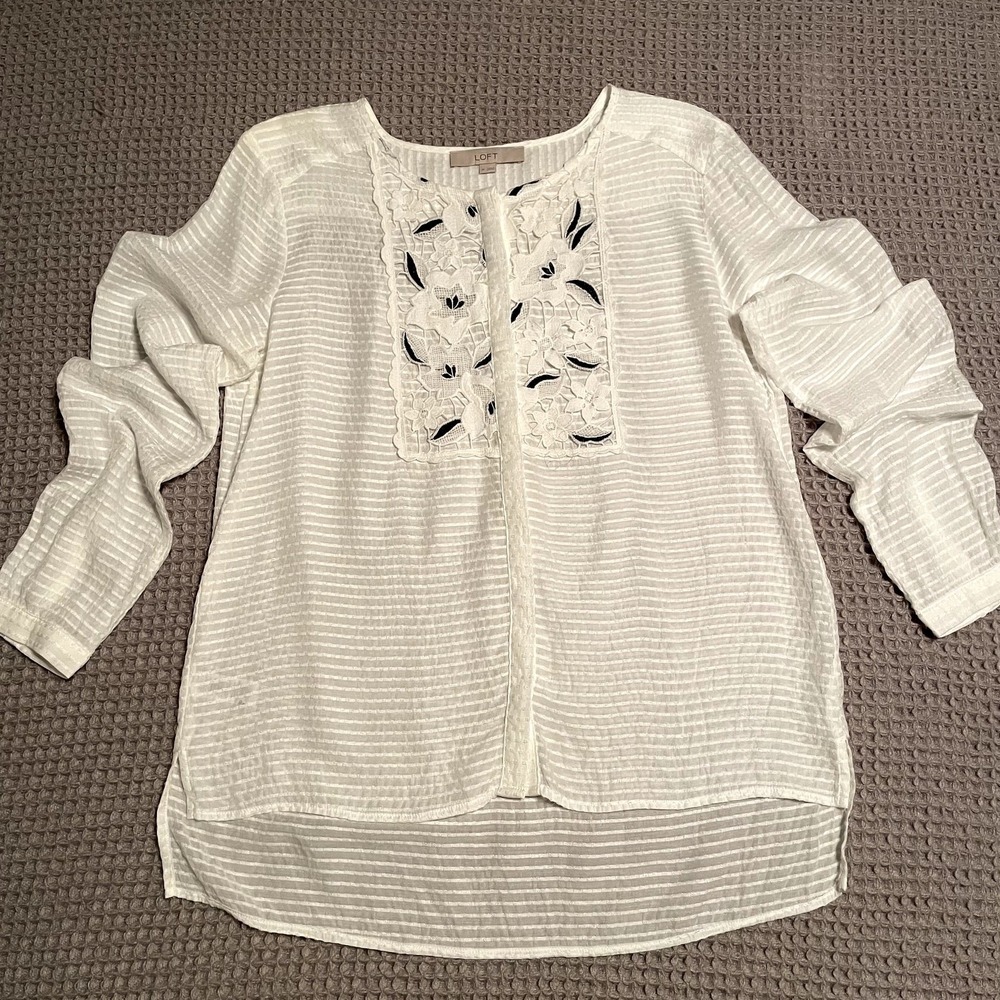 Loft White Textured Embroidered Long Sleeve Blouse Womens Medium